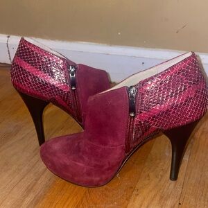 Via Spiga booties